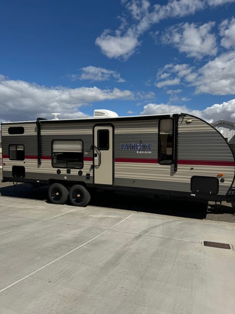 Forest River Cherokee -with bunkhouse - Towable trailer in El Cajon