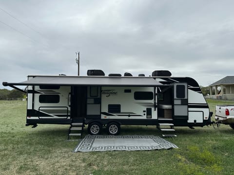 2021 Grand Design Imagine ……Great family layout! Towable trailer in Spring Branch