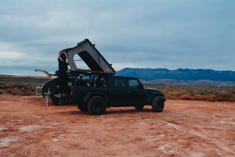 2021 Jeep Gladiator W/ Roofnest Tent Drivable vehicle in American Fork