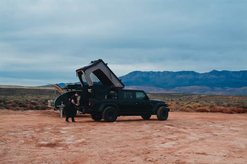 2021 Jeep Gladiator W/ Roofnest Tent Drivable vehicle in American Fork