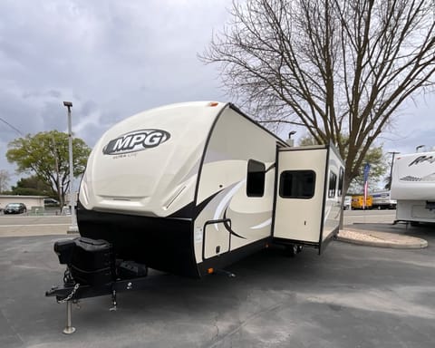 2018 Cruiser Rv Corp MPG Ultra-Lite 2800 QB Towable trailer in Davis