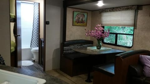 2017 Forest River Jayco Jayflight GSAL1070 Towable trailer in Foley