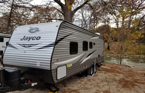 2021 Jayco Offer Delivery Only W/I 25 Mile Radius Towable trailer in McQueeney