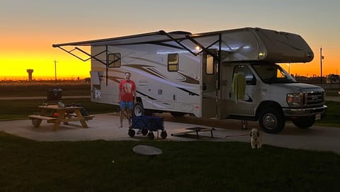 2020 Winnebago Minnie Winnie Drivable vehicle in San Antonio