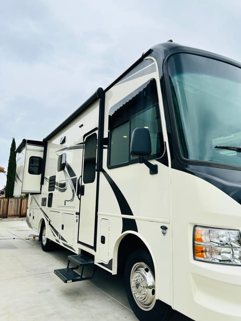 2021 Jayco Alante Drivable vehicle in Livermore