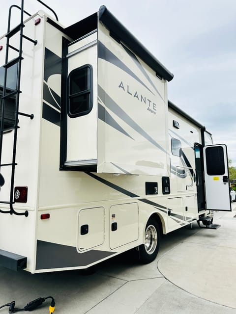 2021 Jayco Alante Drivable vehicle in Livermore