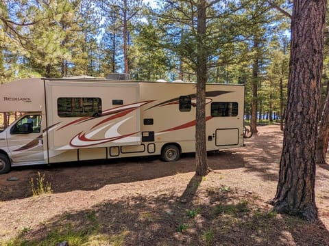 Jayco Redhawk w/ Bunks! (NEW LISTING) Drivable vehicle in Leeds