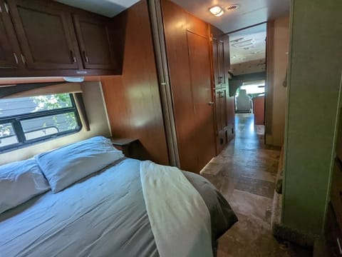 Jayco Redhawk w/ Bunks! (NEW LISTING) Drivable vehicle in Leeds