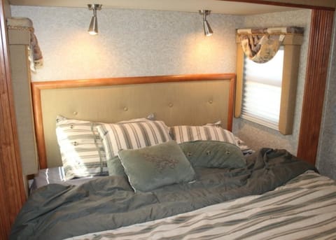 2008 Newmar Grand Star 3752m Motorhome Drivable vehicle in Layton