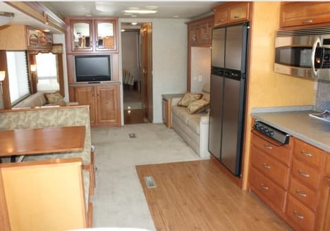 2008 Newmar Grand Star 3752m Motorhome Drivable vehicle in Layton