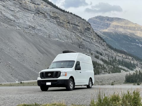 High Roof Campervan - 20' Length Campervan in Vancouver