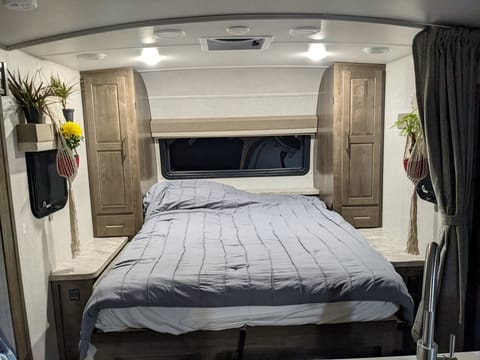 2022 Rolling Haven: Where Wanderlust Meets Comfort! Towable trailer in Walnut Creek