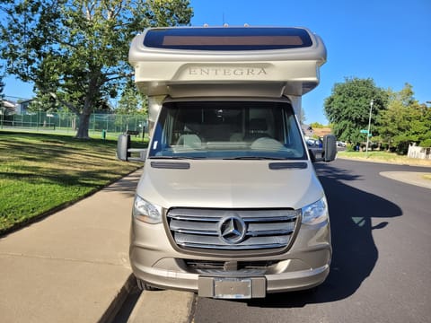 2020 Entegra Coach Qwest - Rusty's RV Adventure Drivable vehicle in Elk Grove