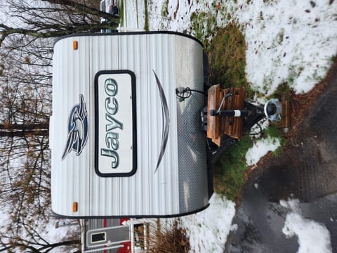 Very light weight Jayco Jay Flight SLX Tráiler remolcable in Northborough