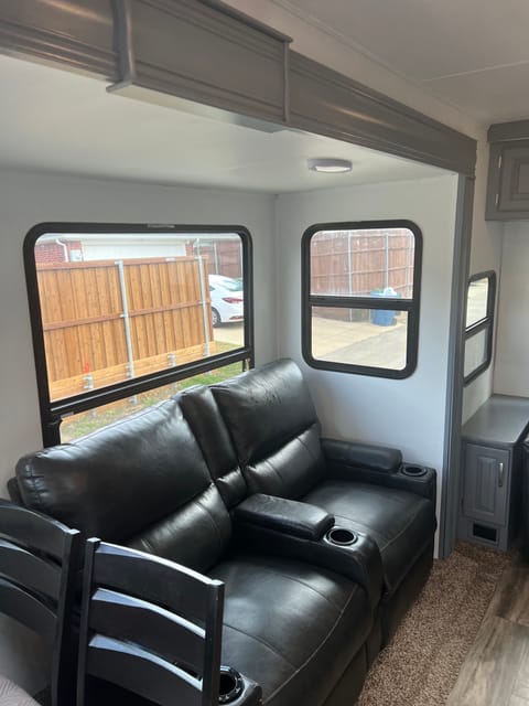 2019 Grand Design Reflection - Home away from home Tráiler remolcable in Lewisville