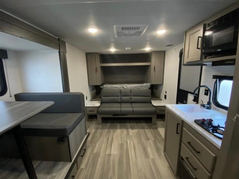 2024 Keystone RV Hideout 181BH - Perfect light weight family trailer! Tráiler remolcable in Bowmanville