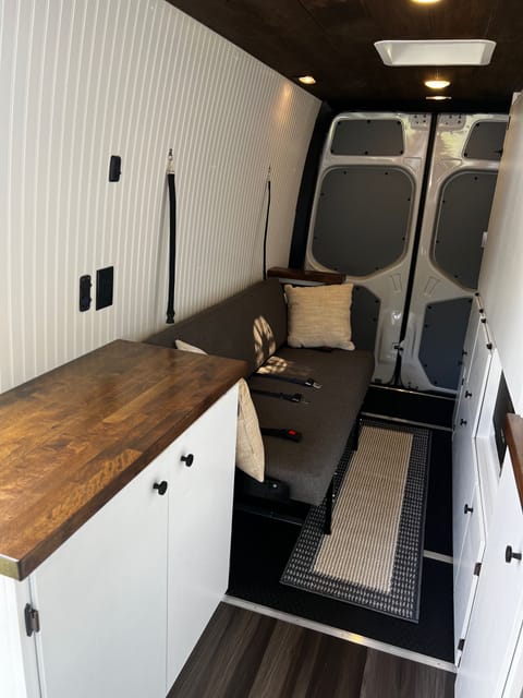 2024 adVANture Sprinter 2.0 Campervan in Lynn