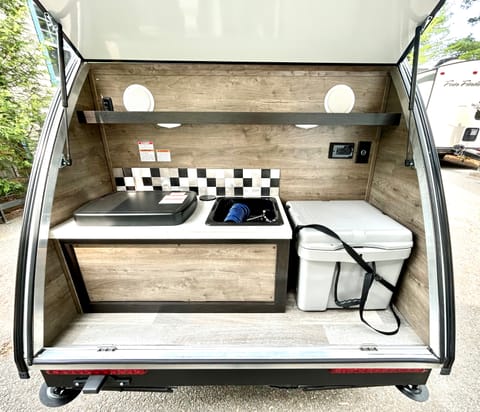 2022 Braxton Creek Bushwhacker Towable trailer in Terrebonne