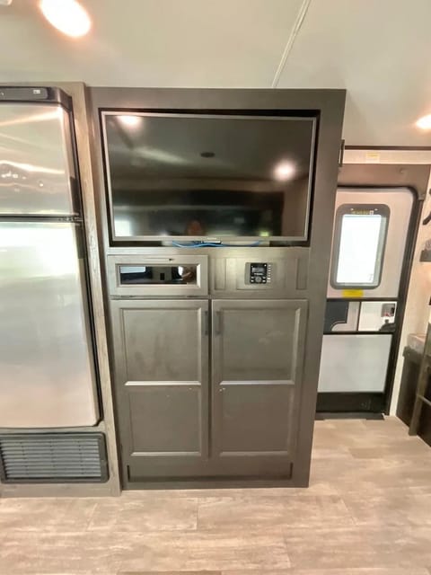 Free Delivery and  Setup - No added fees - 2022 Jayco with Bunks Towable trailer in Seguin