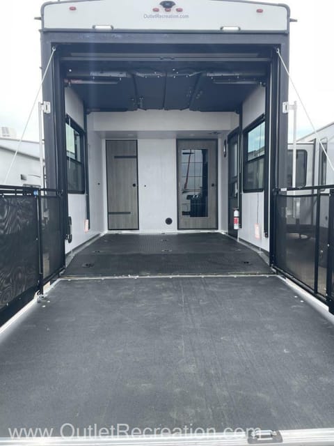 2022 Heartland RVs Gravity Toy Hauler W/ Patio Towable trailer in Westport