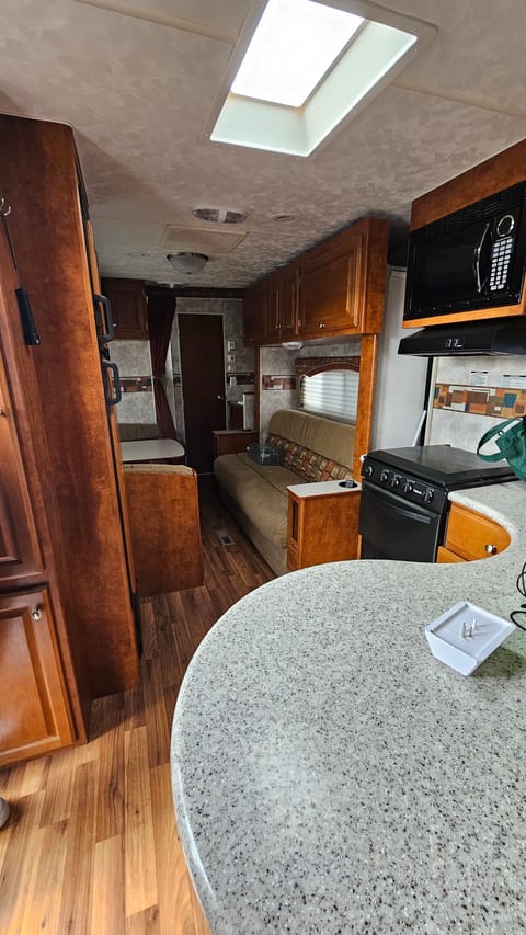 2010 Pacific Coachworks Tango Remorque tractable in Central Point