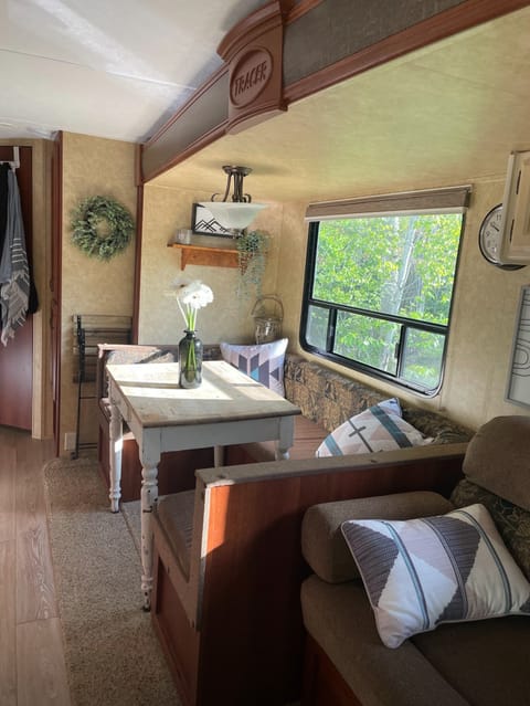 Cozy Charm Family Camper Towable trailer in Steinbach