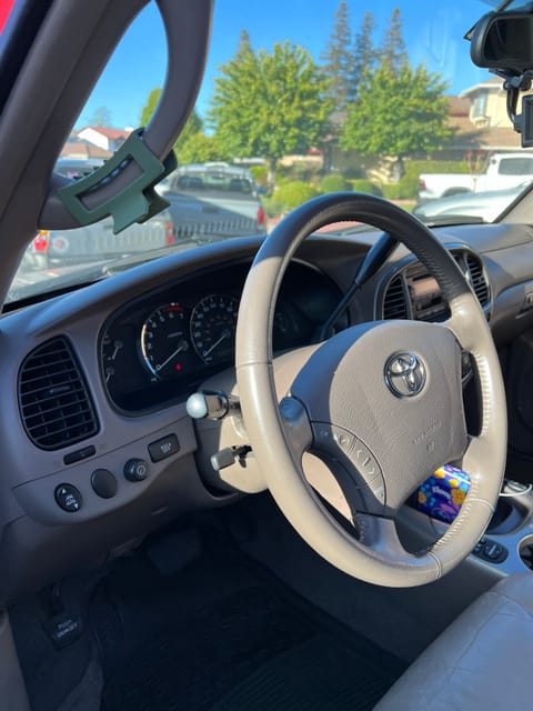 2006 Toyota Sequoia Limited 4WD with seating for five, your next adventure! Drivable vehicle in Stockton