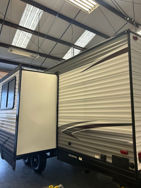 2021 Heartland RVs Pioneer/ delivery only Rimorchio trainabile in Santa Rosa