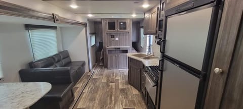 2020 Starcraft Autumn Ridge Towable trailer in Battle Creek