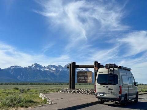 2024 4WD Winnebago REVEL "Jane" Yellowstone, Teton and Glacier Drivable vehicle in Belgrade