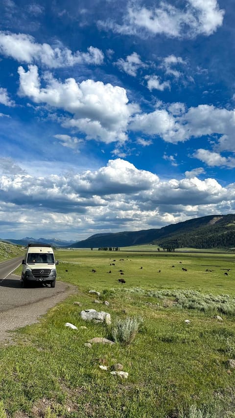 2024 4WD Winnebago REVEL "Jane" Yellowstone, Teton and Glacier Drivable vehicle in Belgrade