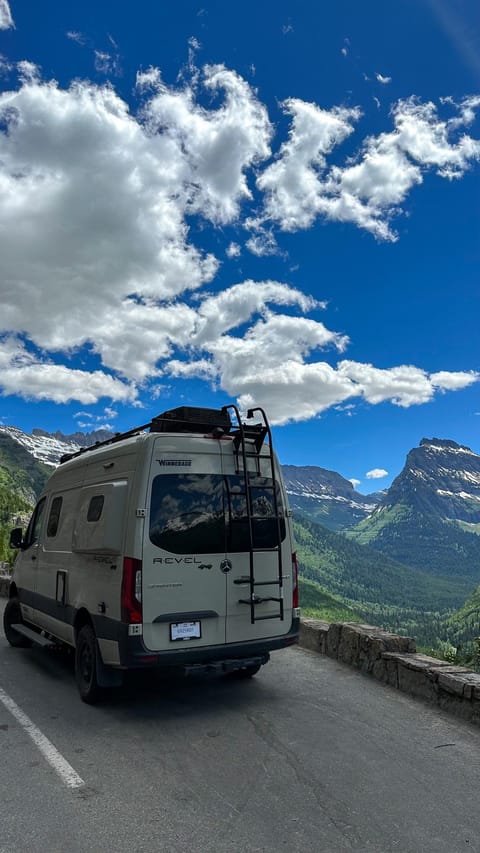 2024 4WD Winnebago REVEL "Jane" Yellowstone, Teton and Glacier Drivable vehicle in Belgrade