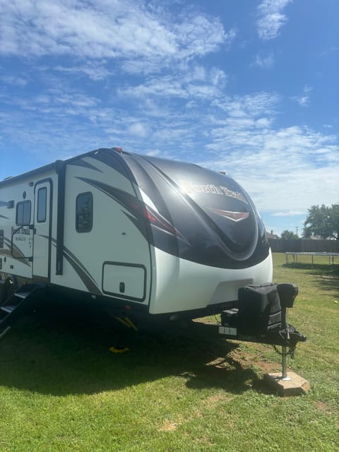 2018 Heartland North Trail 28DBSS King Drivable vehicle in Lytle