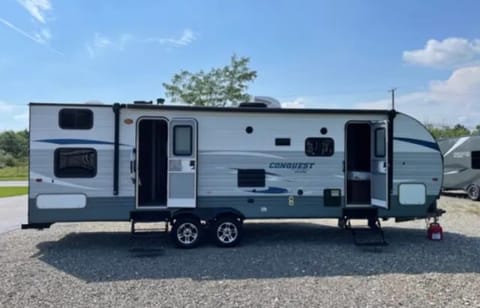 2016 Gulfstream Conquest SNY2007 Towable trailer in Syracuse