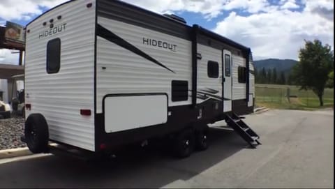 Hideout RV - 27 foot easy to use. Towable trailer in Monte Rio