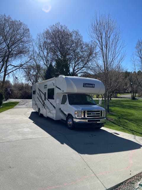 New, User Friendly 2024 Thor Motor Coach Drivable vehicle in Billings