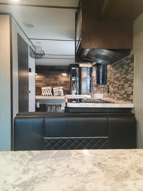 2020 Dutchmen Aspen - PICK UP ONLY Towable trailer in Surrey