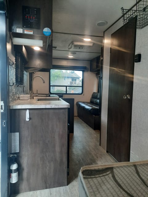 2020 Dutchmen Aspen - PICK UP ONLY Towable trailer in Surrey