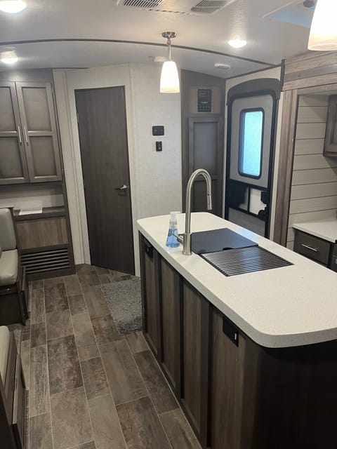 Mike’s Mobile Mansion Towable trailer in Mount Vernon