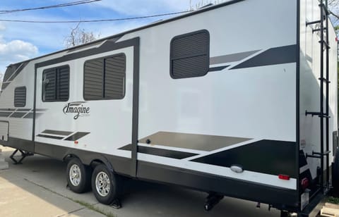 Imagine The Fun Camping Towable trailer in Michigan