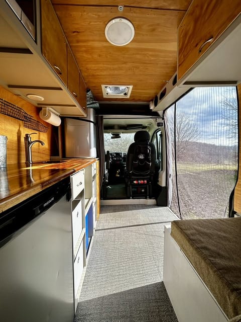 New! Dodge Ram Promaster (Fully Stocked), Starlink Enabled Campervan in Oak Park