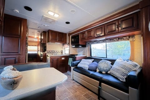 2012 Forest River Sunseeker Drivable vehicle in Casper