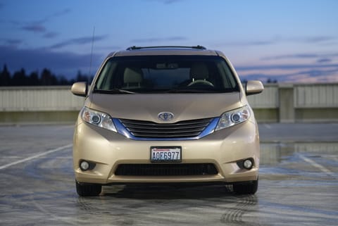 2013 Toyota Sienna Perfect for Road Trips RV in Lake City