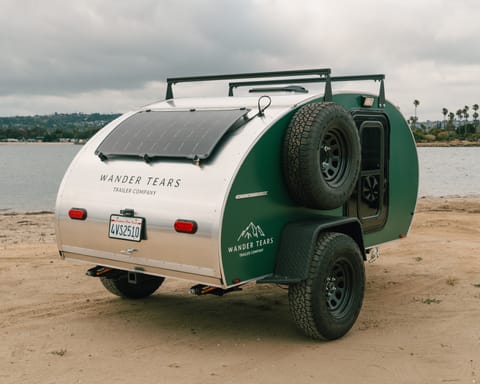 Happy Trailz - Teardrop Trailer Remorque tractable in Ocean Beach