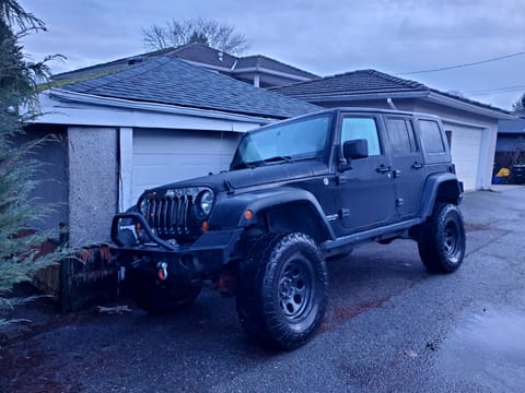 2009 Jeep Wrangler rubicon Wohnmobil in Burnaby