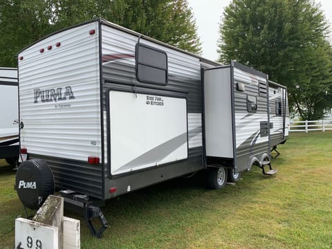 Puma Palomino Deluxe Bunkhouse Ready to Travel! Towable trailer in Northeast Piscataquis