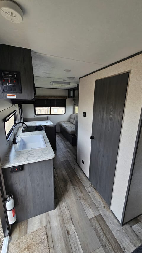 NEW AMAZING 2022 Aspen Trail 21RD 25ft travel trailer Towable trailer in London