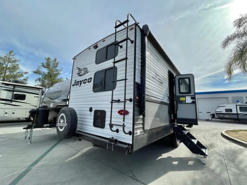 Brand New 2024 Jayco Jay Flight Travel Trailer Remorque tractable in Desert Hot Springs