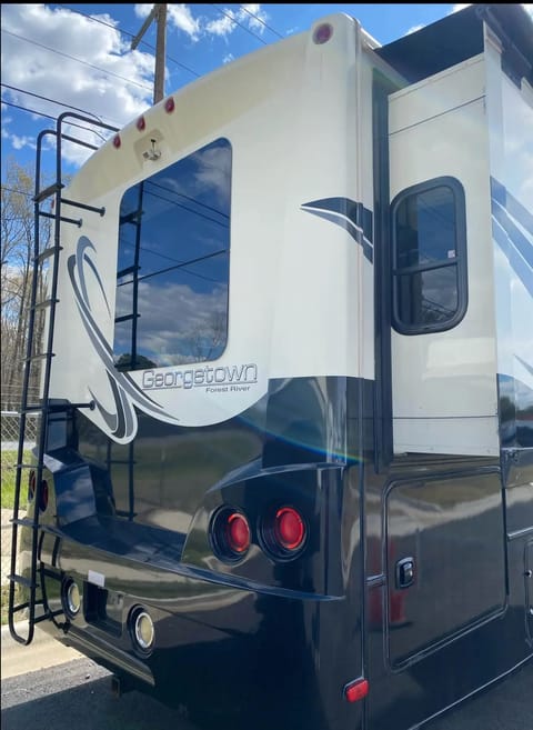 Big George - "Sugarbear Express #21" Forest River Georgetown 328TS Drivable vehicle in Springdale