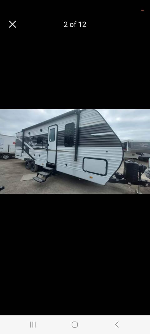 Sem and Shernie's RV Trailer Ziehbarer Anhänger in Oshawa